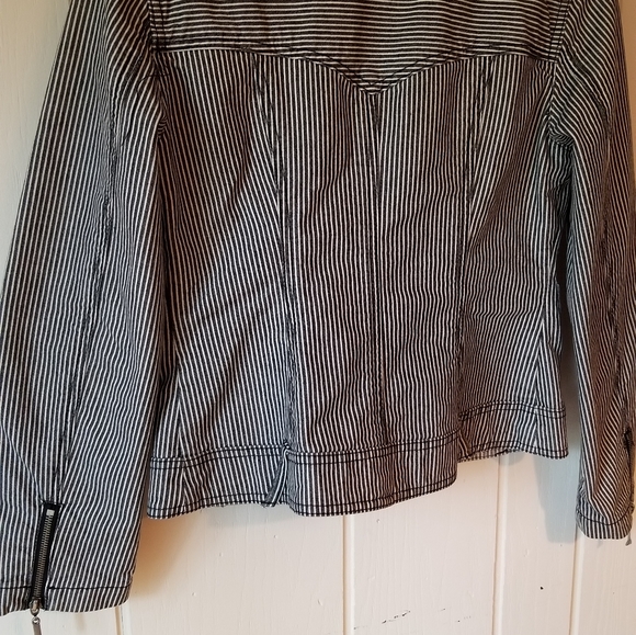 Ruff Hewn jacket - Picture 7 of 9